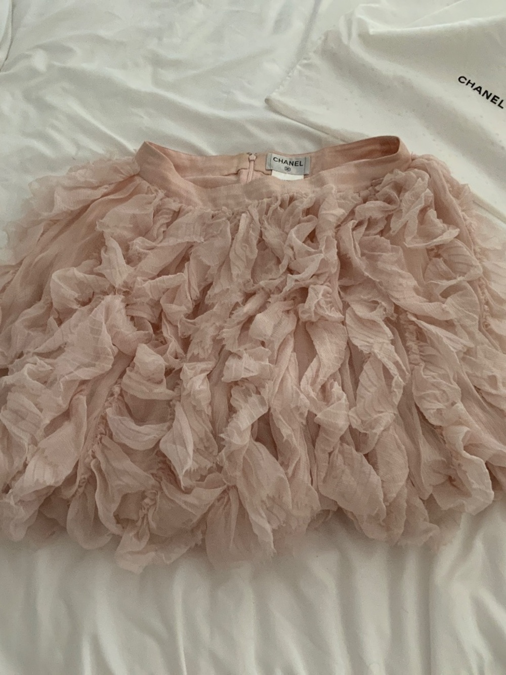 EXQUISITE CHANEL PINK ALL SILK RUFFLE LAYERED SKIRT 38